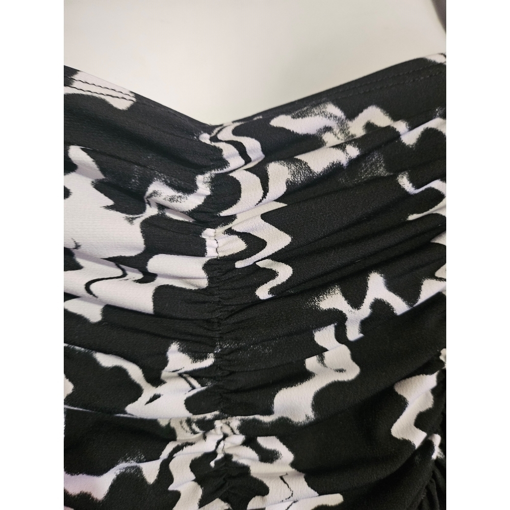 Susan Laurence Woman Black and White Patterned Top - Picture 5 of 8
